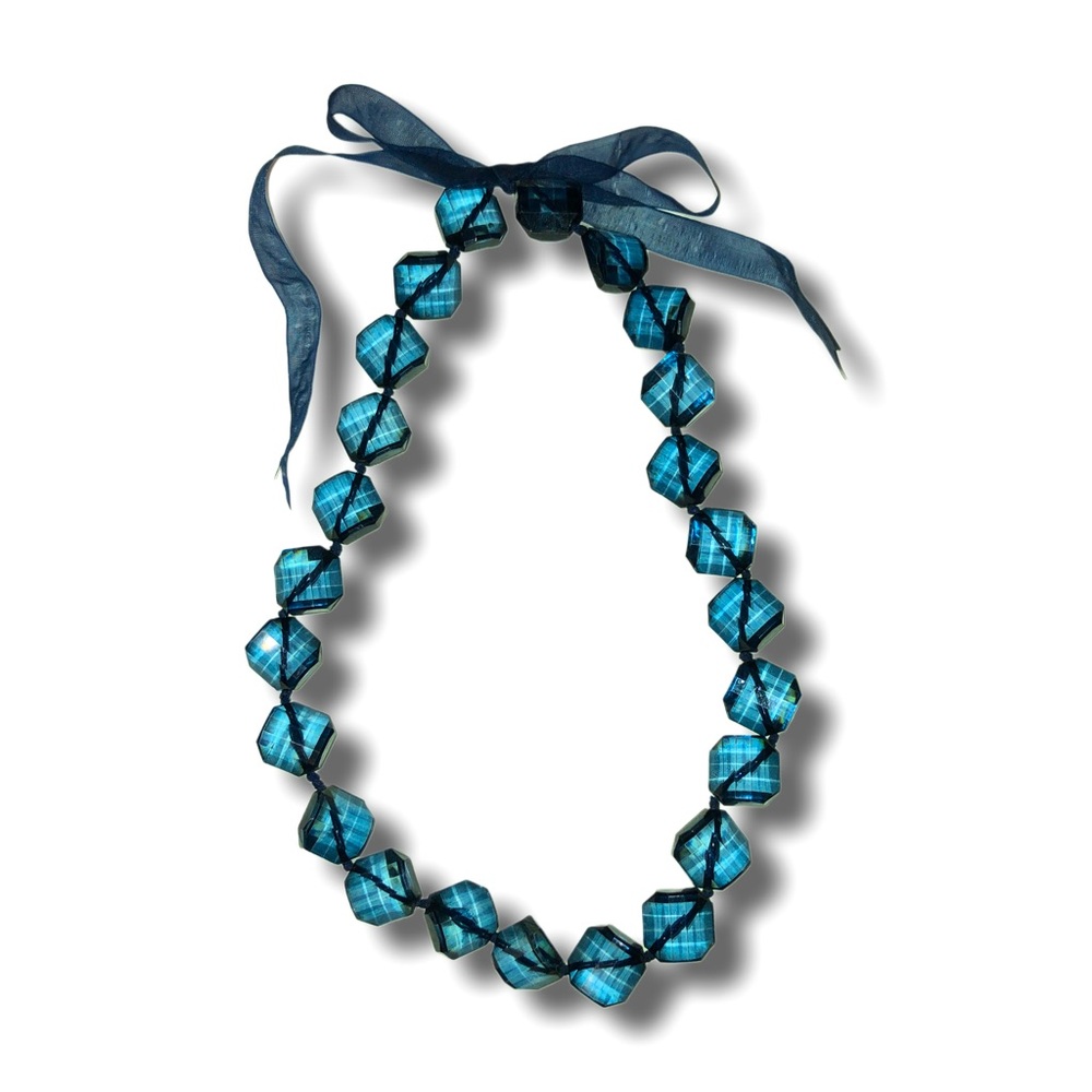 Vintage hand knotted necklace